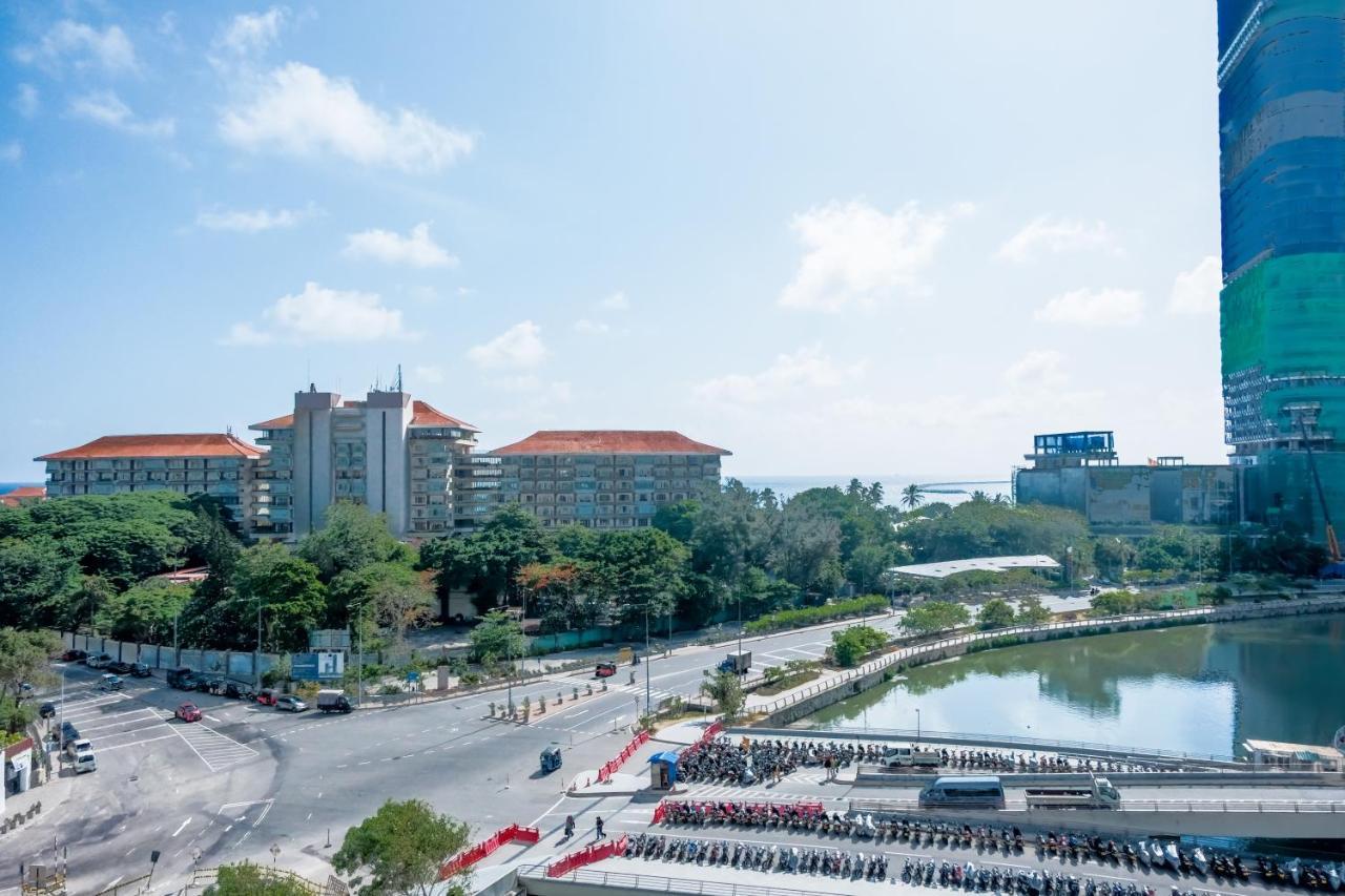 Brand New Water Front Luxury Cinnamon Suites Apartment In Heart Of Colombo City מראה חיצוני תמונה