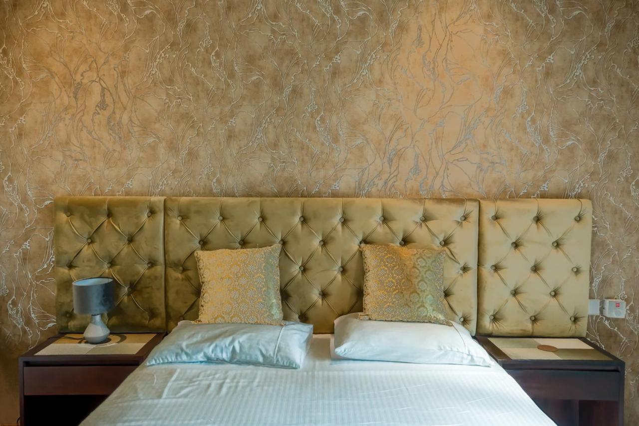 Brand New Water Front Luxury Cinnamon Suites Apartment In Heart Of Colombo City מראה חיצוני תמונה