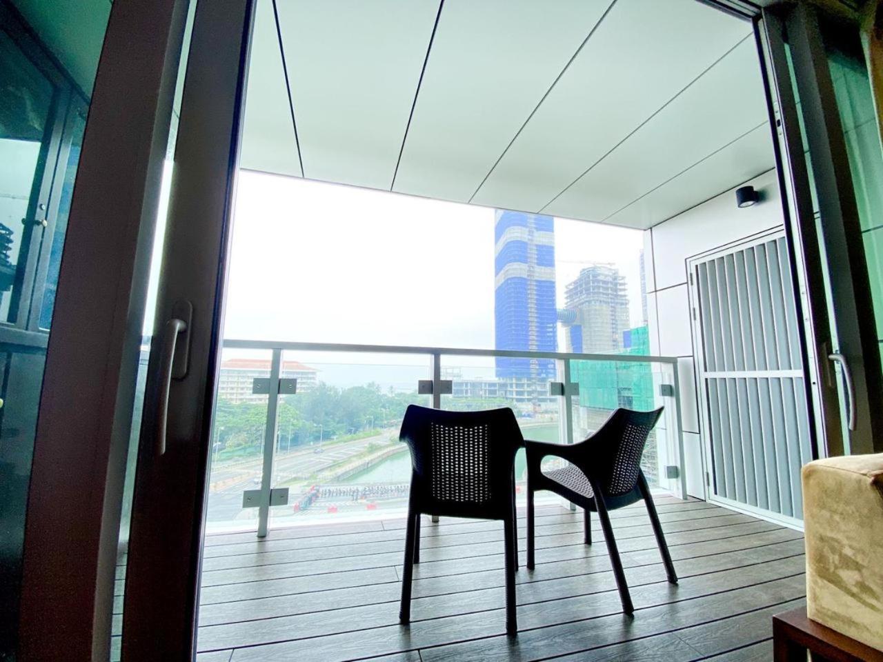 Brand New Water Front Luxury Cinnamon Suites Apartment In Heart Of Colombo City מראה חיצוני תמונה
